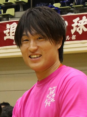 柴小屋 康行